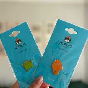 Jellycat Enamel Pins - Ricky Rain Frog & Luxe Amberley Bundle